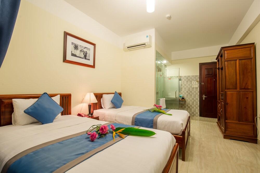 Prince Hotel Hoi An Esterno foto